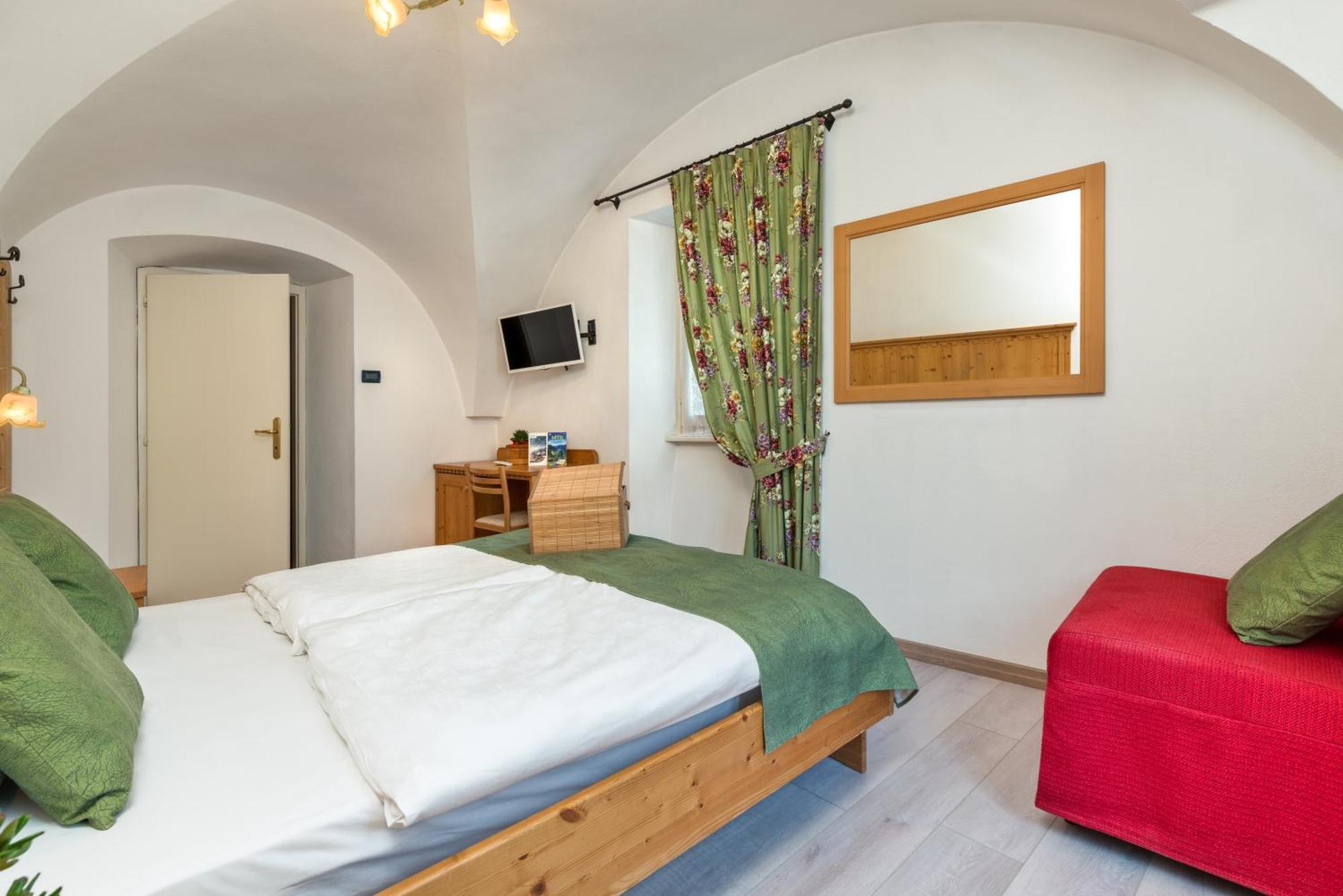 Albergo Alla Costa Bezzecca Exteriér fotografie