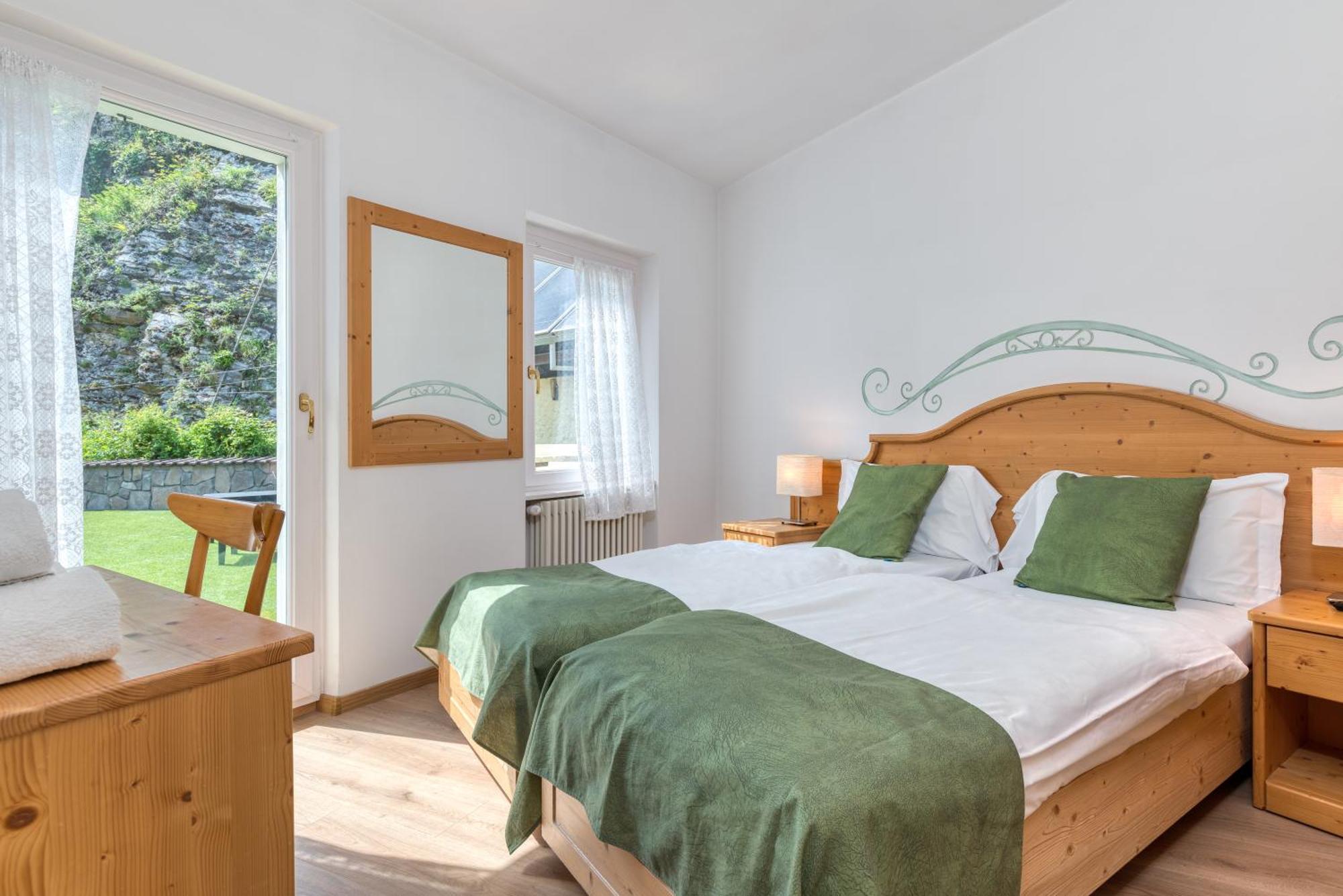 Albergo Alla Costa Bezzecca Exteriér fotografie