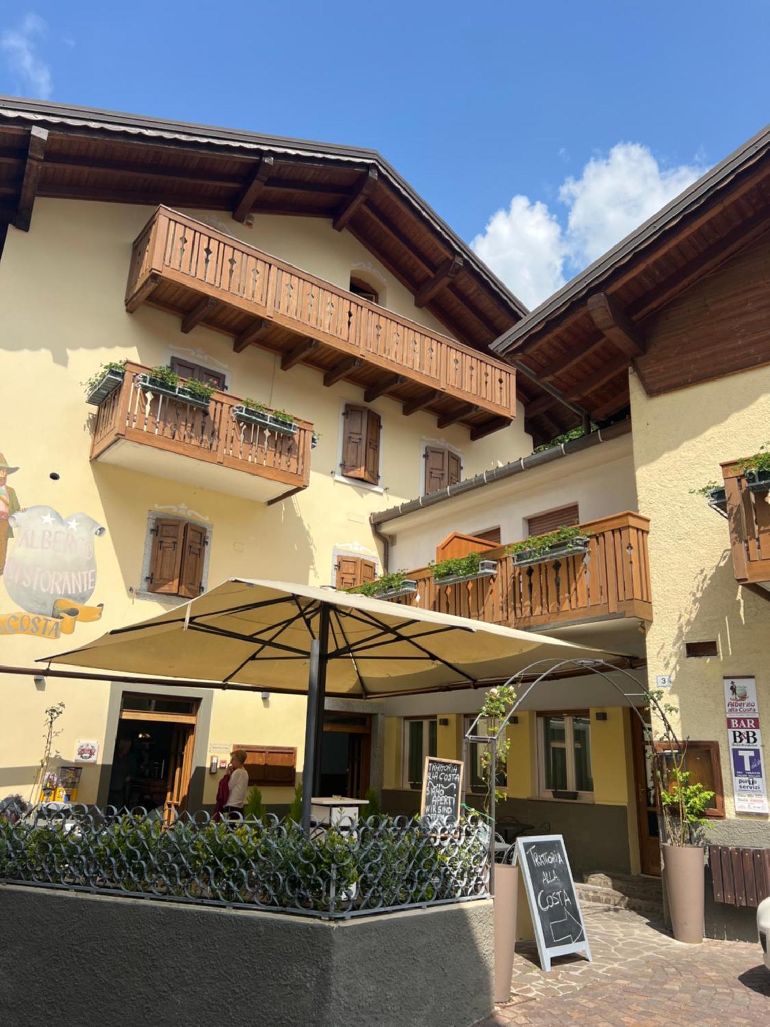Albergo Alla Costa Bezzecca Exteriér fotografie